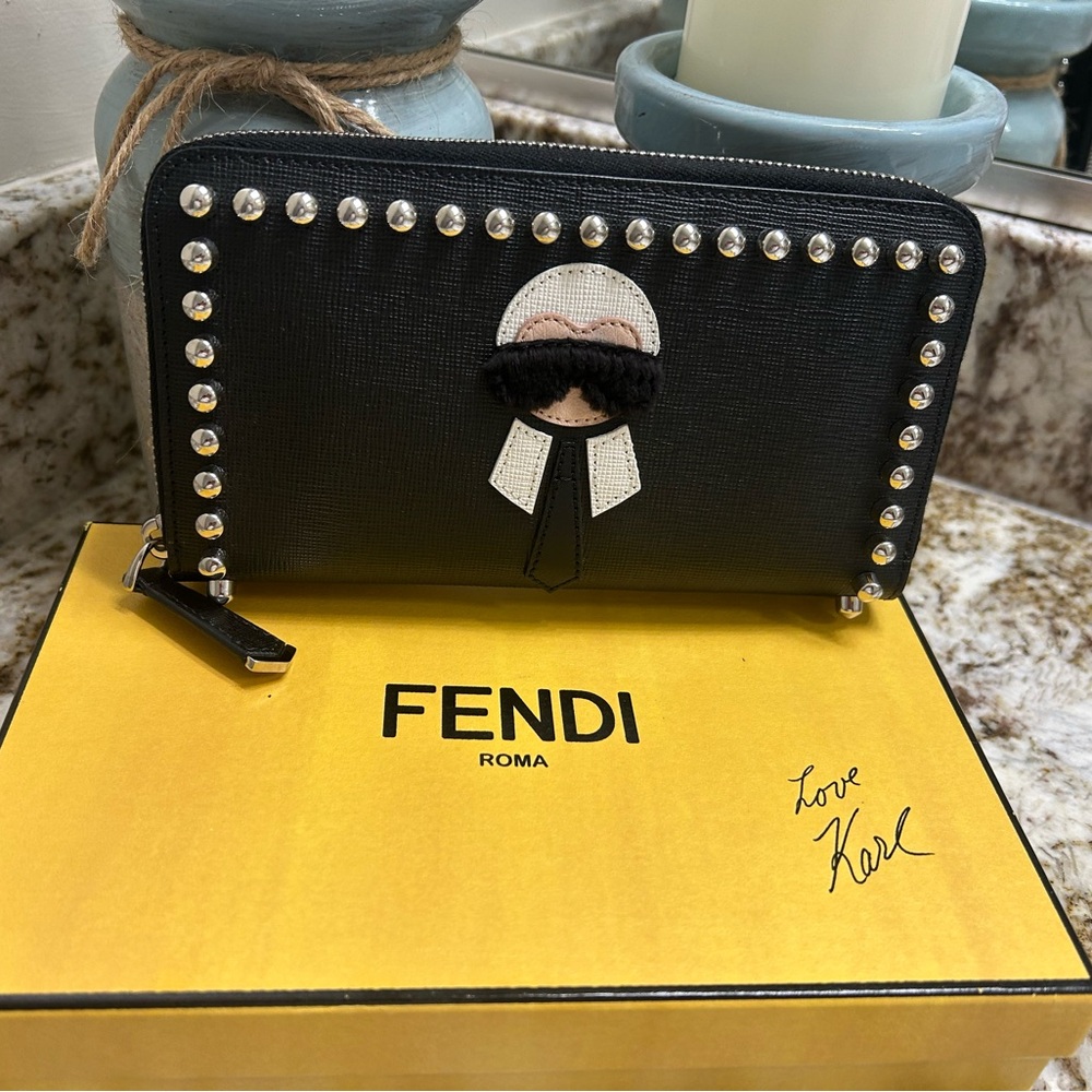 Fendi Karl Lagerfield Colab zippy wallet